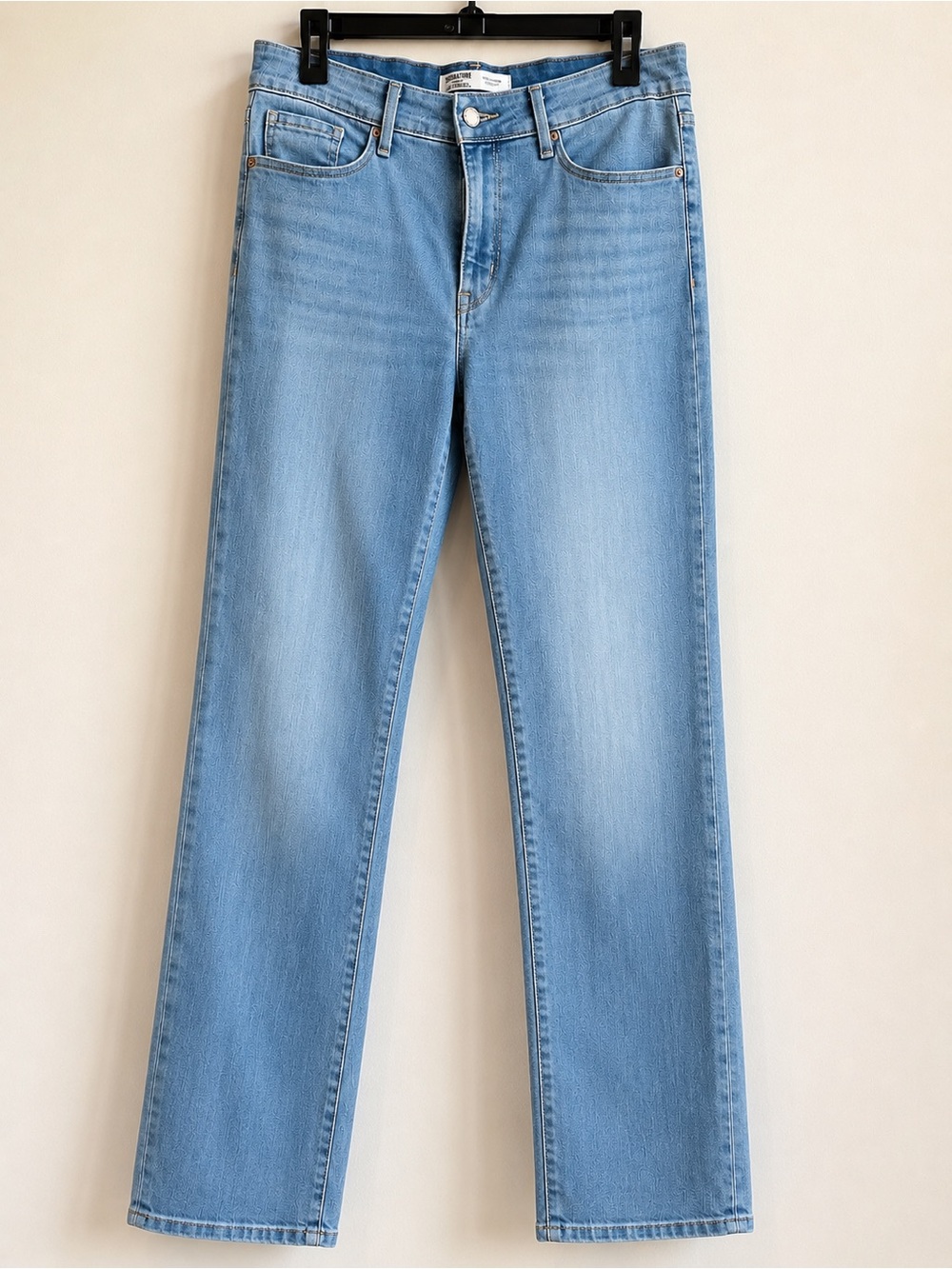 Levi’s Totally Shaping Straight Leg Jeans Size 8 29/30 Light Wash